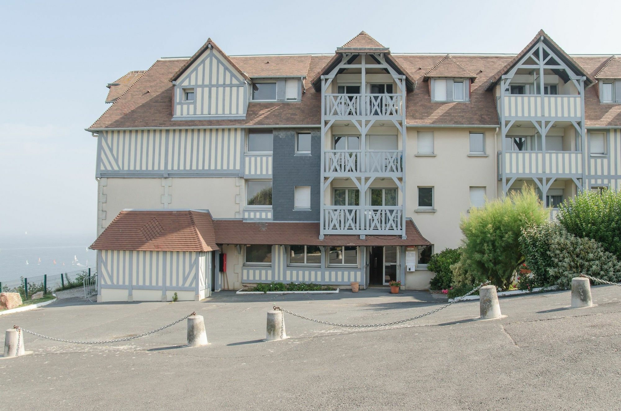 Residence Pierre & Vacances Les Tamaris Trouville-sur-Mer Exterior photo